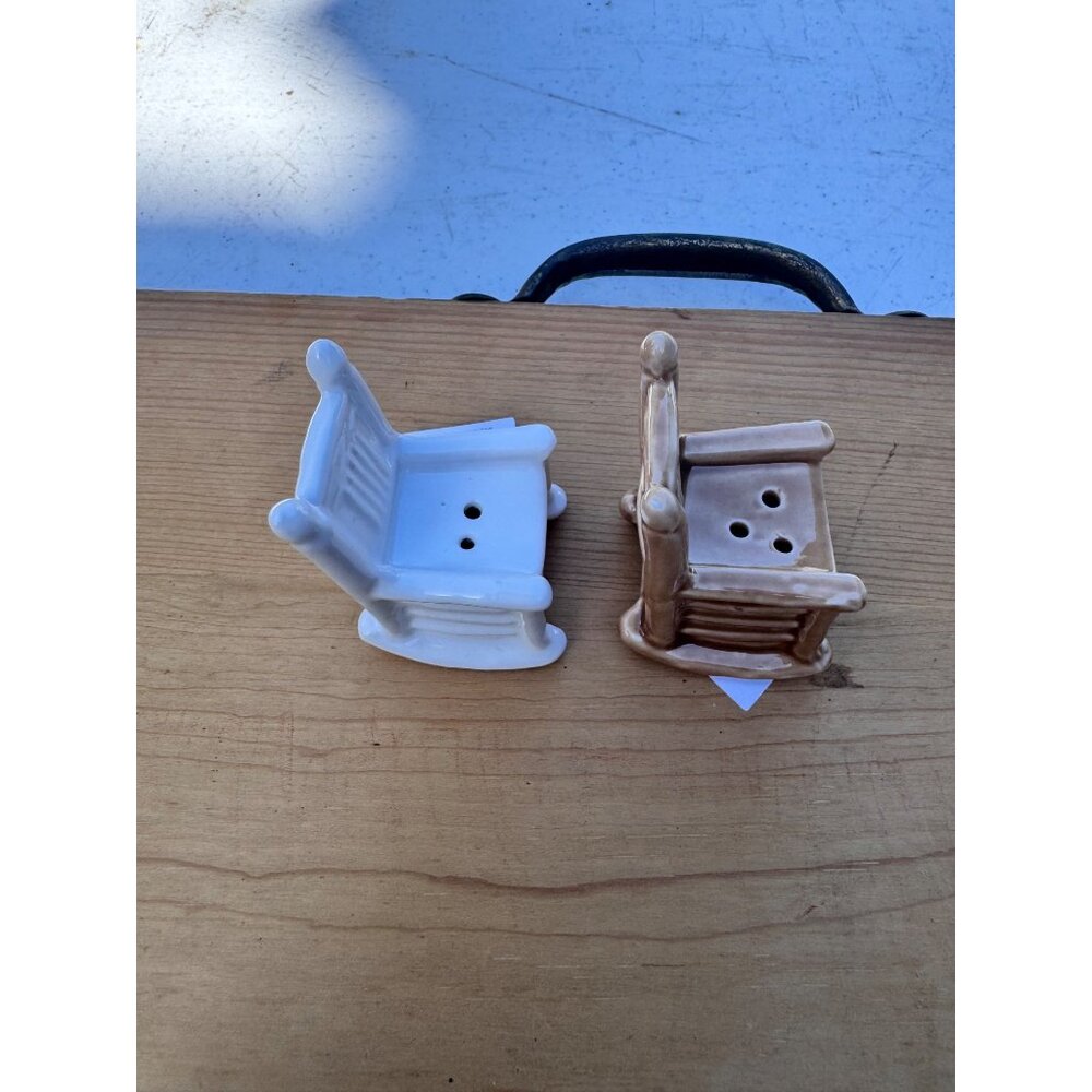 Cracker Barrel Rocking Chair Salt Pepper Shakers Set Brown White New - Picture 6 of 6